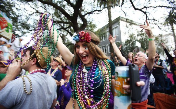 Mardi-Gras-Parade-New-Orleans