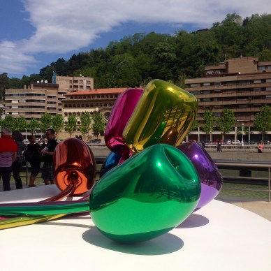 tulips-jeff-koons-guggenheim-bilbao-ispanya-bask-bolgesi