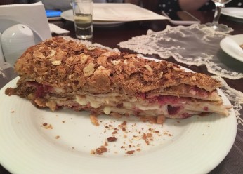 napolyon-rus-pastasi-ayaspasa-rus-lokantasi-beyaz-ruslar-istanbul-turkiye