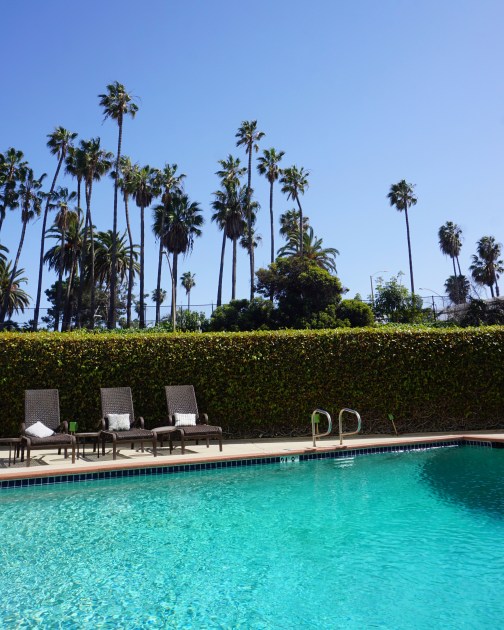 wyndham santa monica pool, los angeles